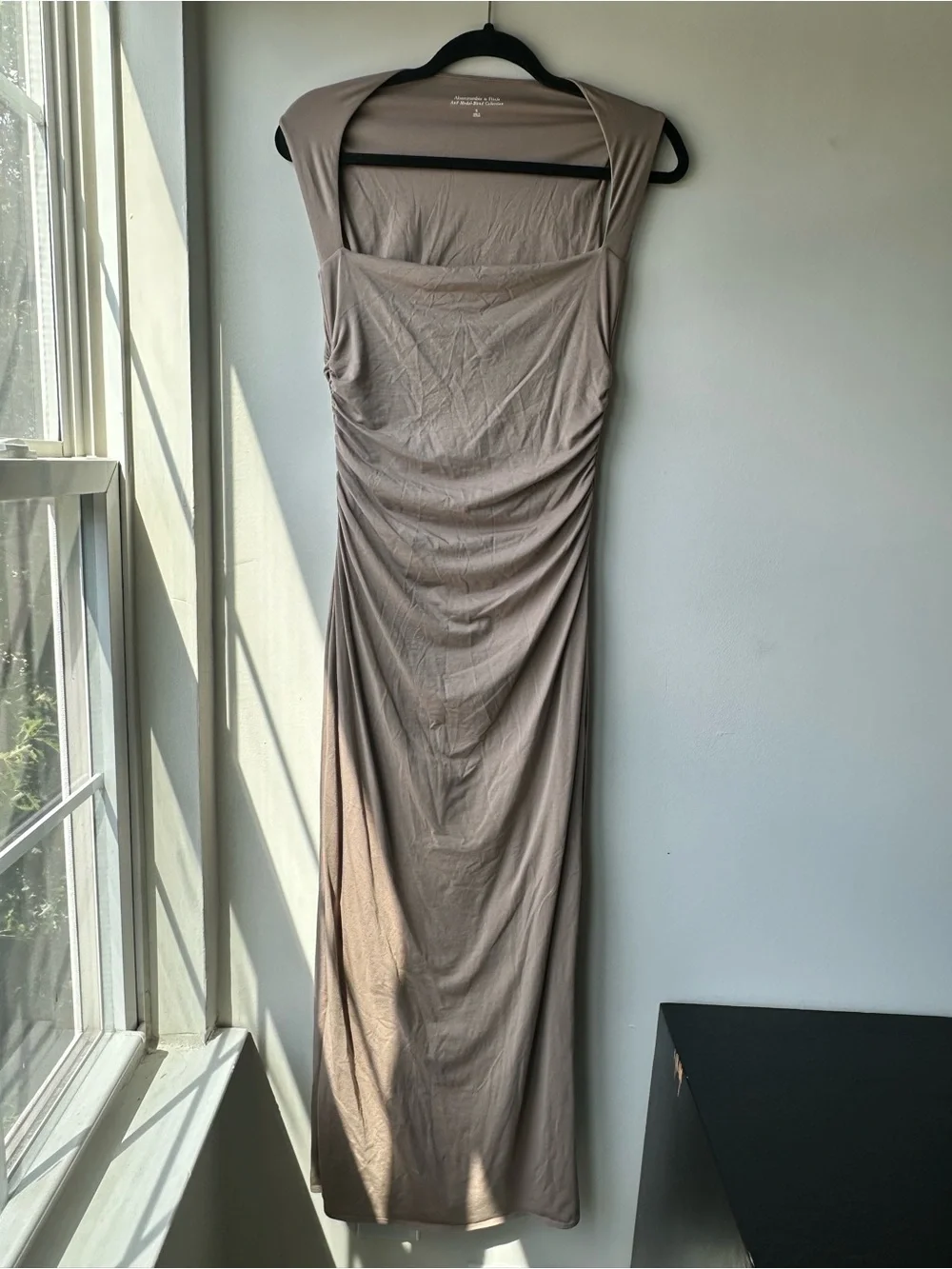 Abercrombie & Fitch Square neck Maxi Dress in Beige Size Small MSRP $100
